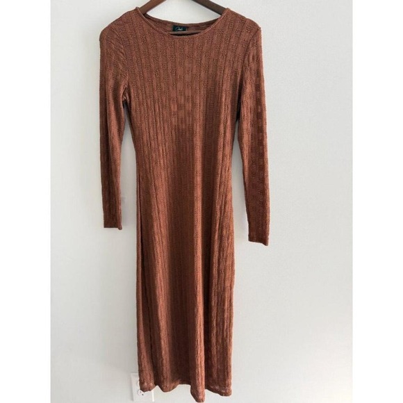 Oak & Trellis Dresses & Skirts - Oak & Trellis Rust Brown Textured Knit Long Sleeve Midi Dress Medium NWT
